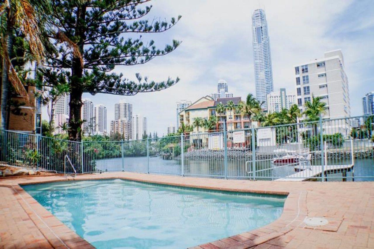 เซอร์เฟอร์ริเวอร์ไซด์อพาร์ทเม้น Aparthotel โกลด์โคสต์ ภายนอก รูปภาพ