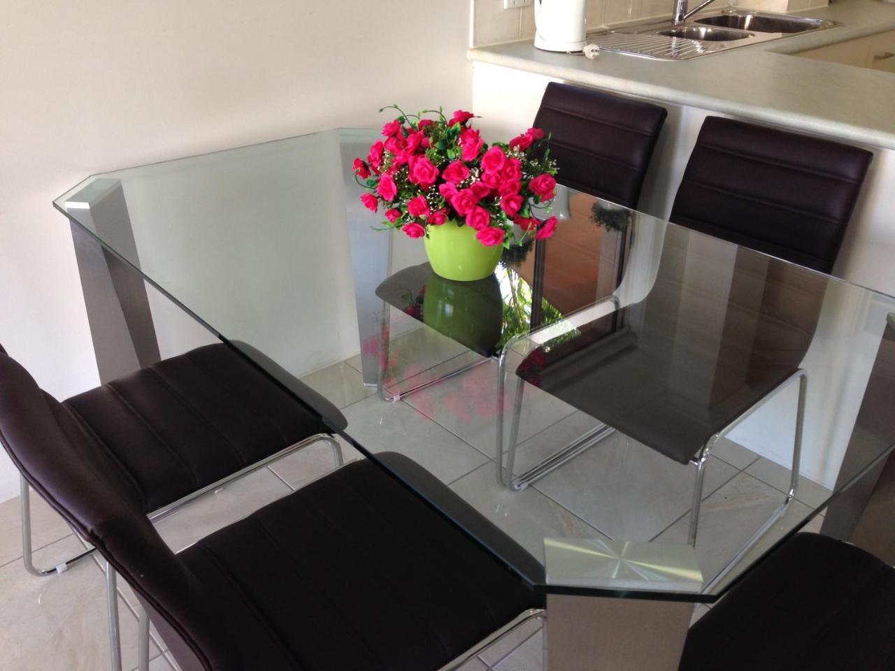 เซอร์เฟอร์ริเวอร์ไซด์อพาร์ทเม้น Aparthotel โกลด์โคสต์ ภายนอก รูปภาพ