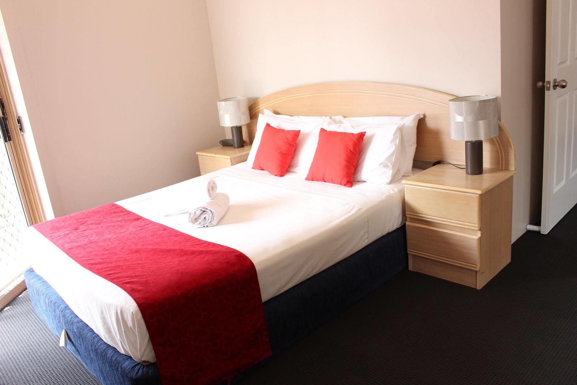เซอร์เฟอร์ริเวอร์ไซด์อพาร์ทเม้น Aparthotel โกลด์โคสต์ ภายนอก รูปภาพ
